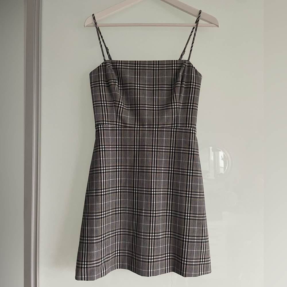 Like New, Wilfred Aritzia Women’s Plaid Spaghetti Strap Mini Dress Size 2